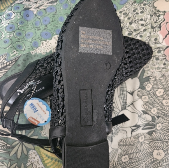 NWOB Seychelles Elegant Black Woven Women's Flats - Picture 2 of 4